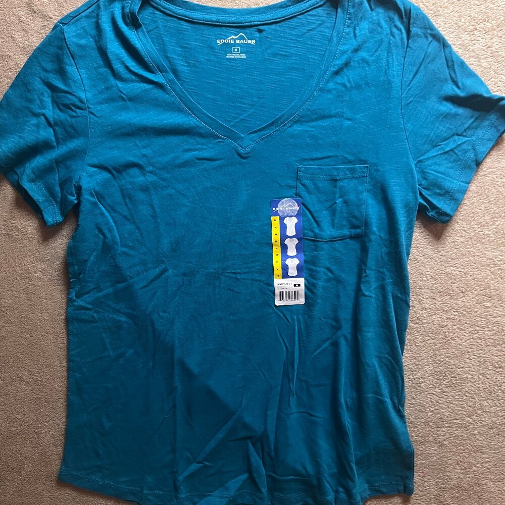 NEW! Eddie Bauer Women Medium Teal Short Sleeve Lightweight‎ V-Neck Pocket Shirt
